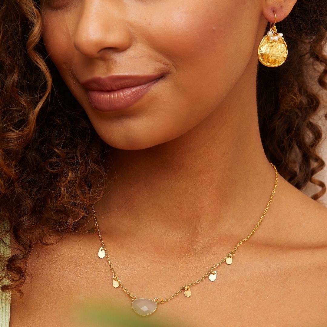 Summer Necklace White Chalcedony