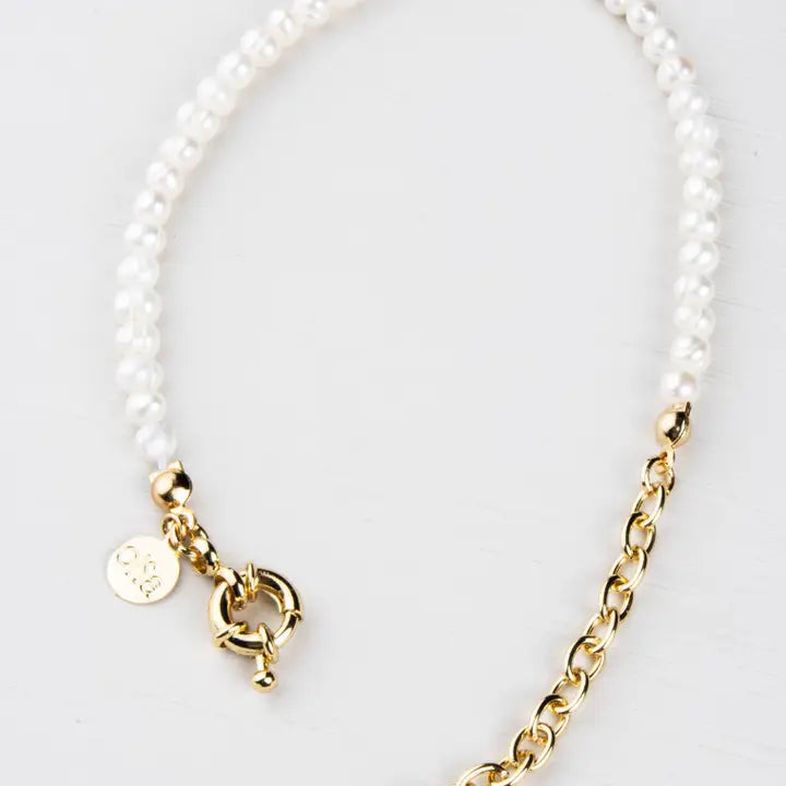 Joslyn Adjustable Bracelet - Gold Plated/Freshwater Pearl