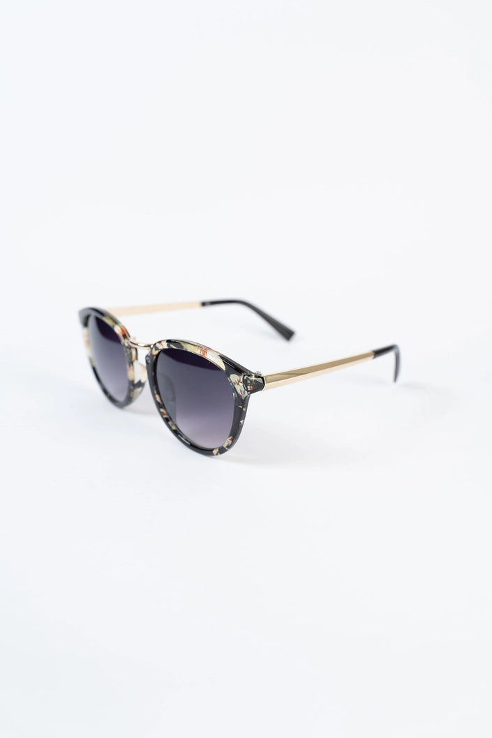 Poolside Sunglasses Black & Gold